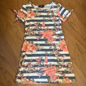 Floral dress-super cute on